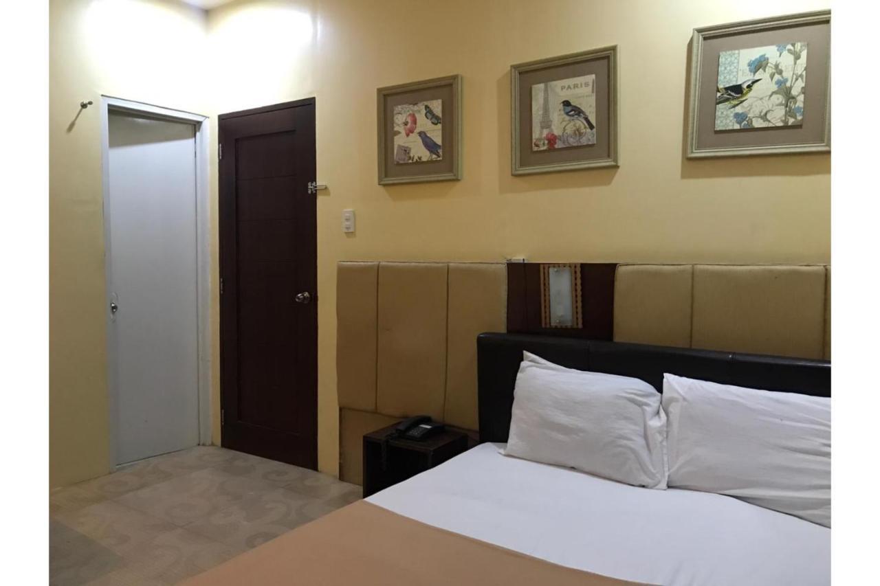 Oyo 762 Laurien Hotel Batangas Ngoại thất bức ảnh